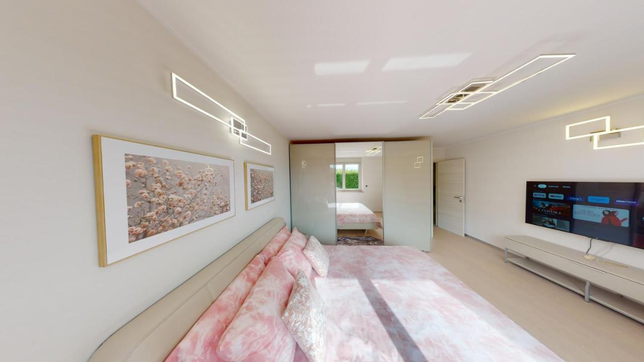 Design Apartment Emerald Viskovo מראה חיצוני תמונה