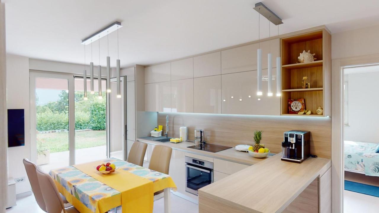 Design Apartment Emerald Viskovo מראה חיצוני תמונה