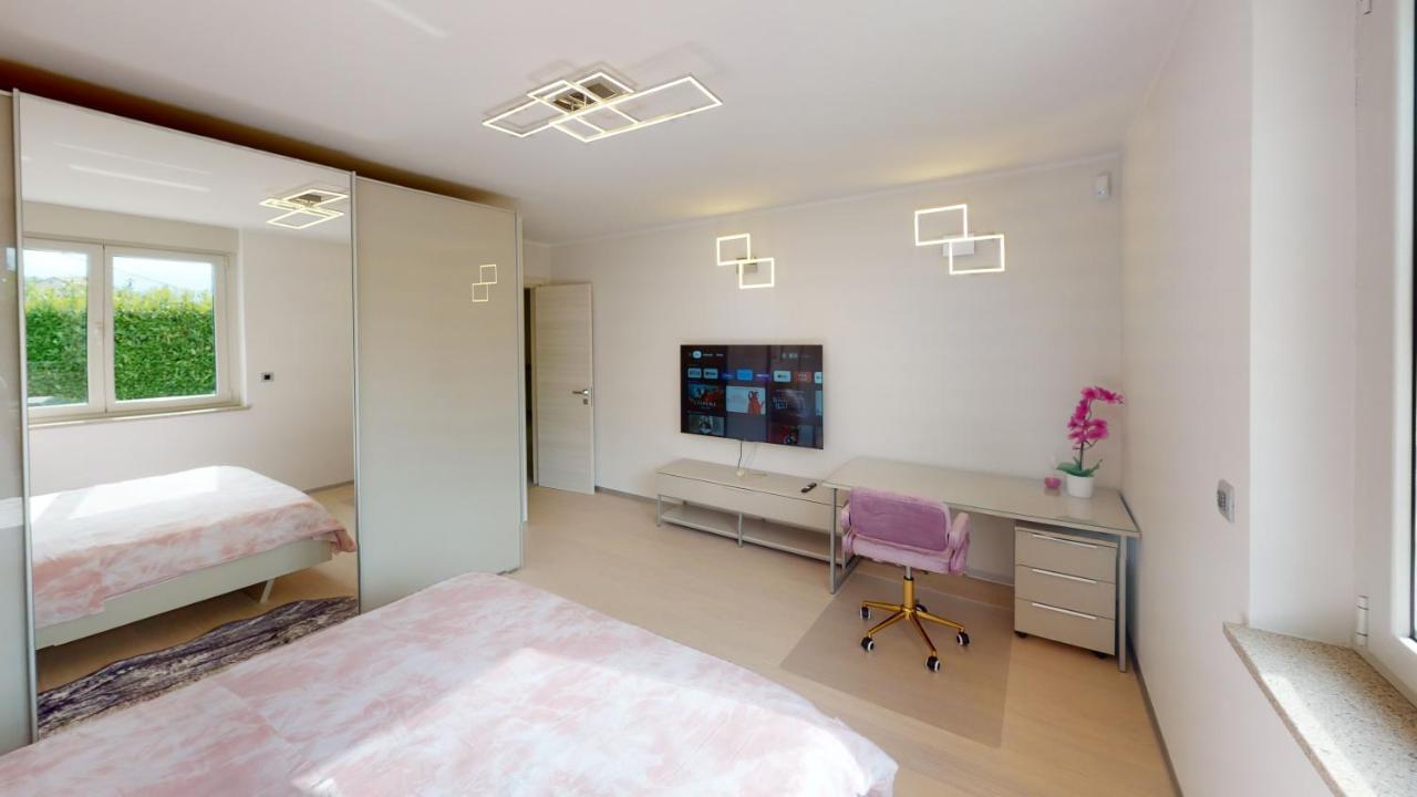 Design Apartment Emerald Viskovo מראה חיצוני תמונה