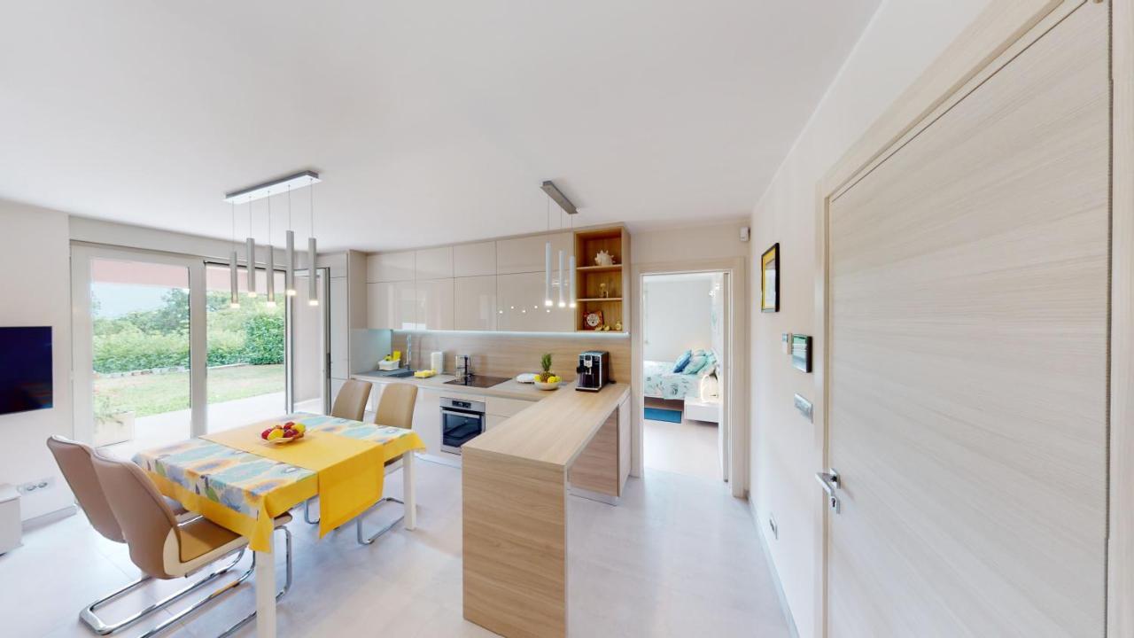 Design Apartment Emerald Viskovo מראה חיצוני תמונה