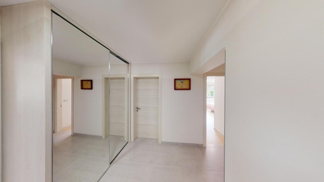 Design Apartment Emerald Viskovo מראה חיצוני תמונה